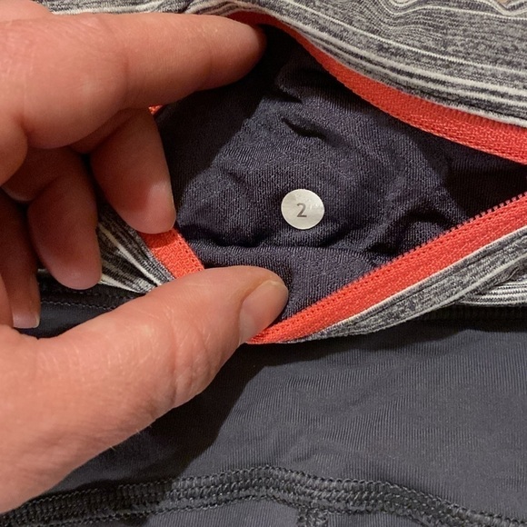 Lululemon Speed Tight *Luxtreme Grey / Grey Striped / Orange Leggings  (Size 2) - Picture 3 of 12